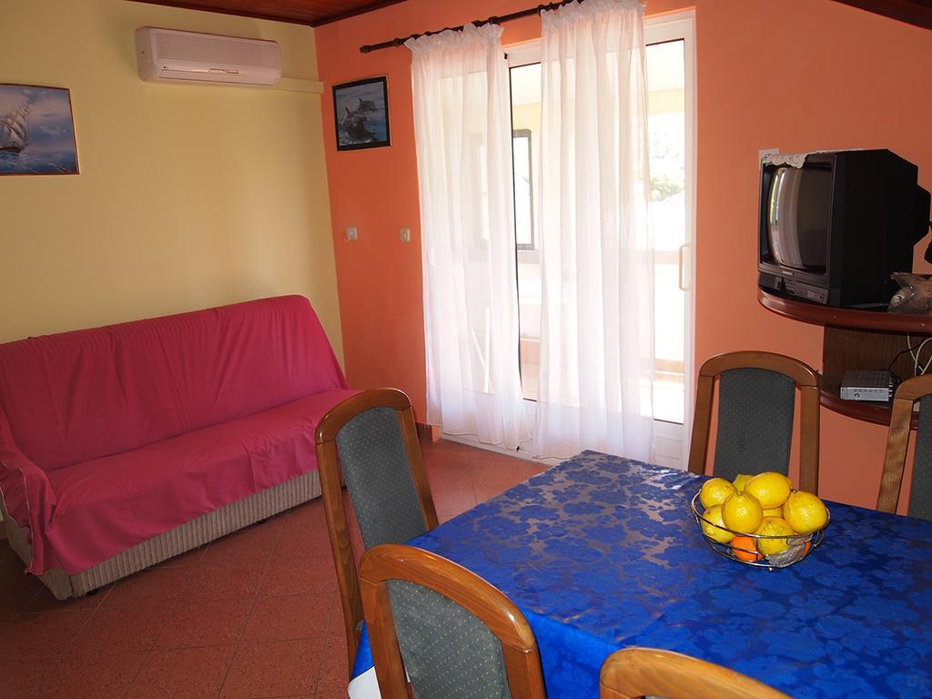 Apartmani Delfin Гребастика Экстерьер фото